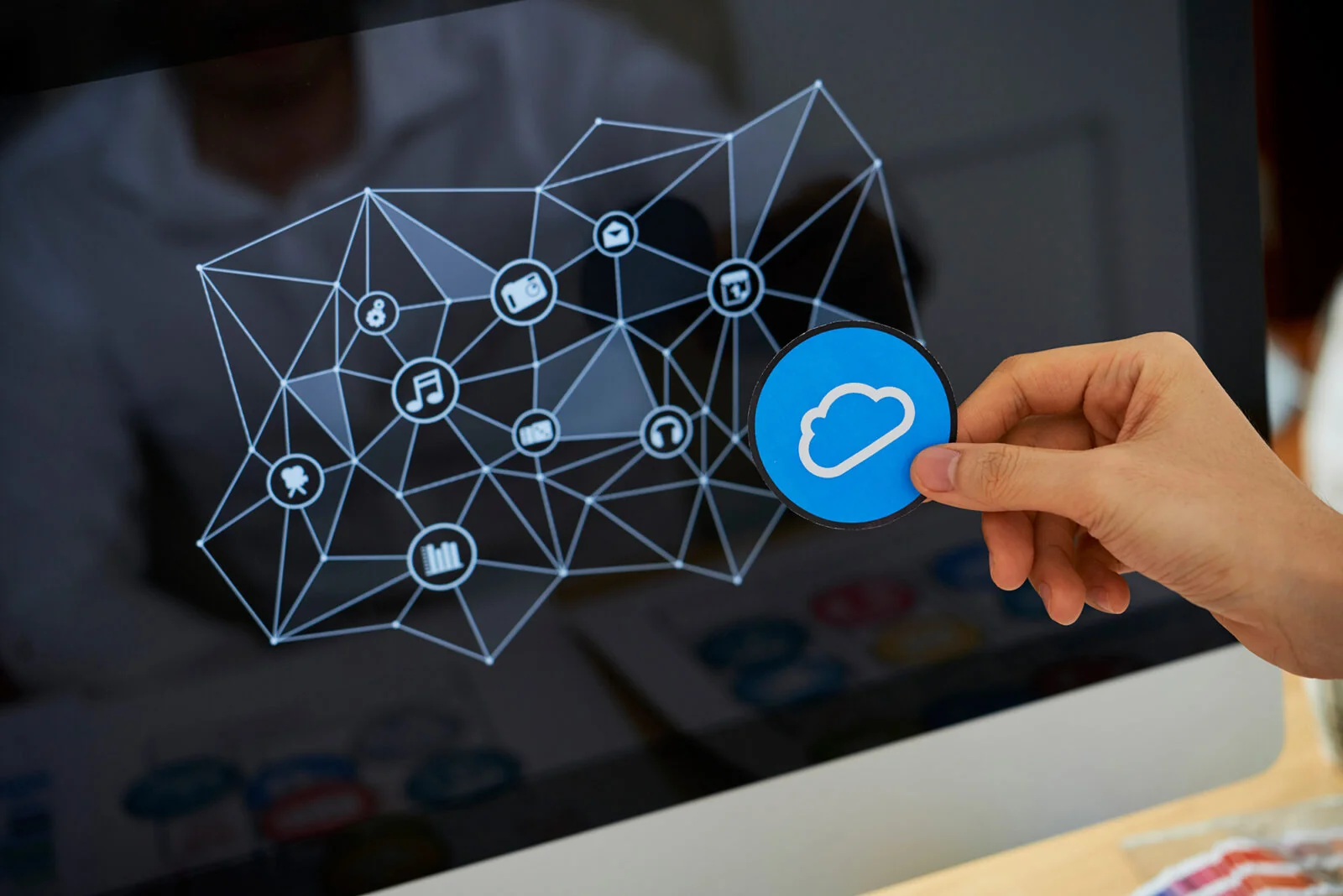Navigating The Cloud: A Comprehensive Guide To Cloud Migration For Small Businesses 1 Cloud Migration Strategies
